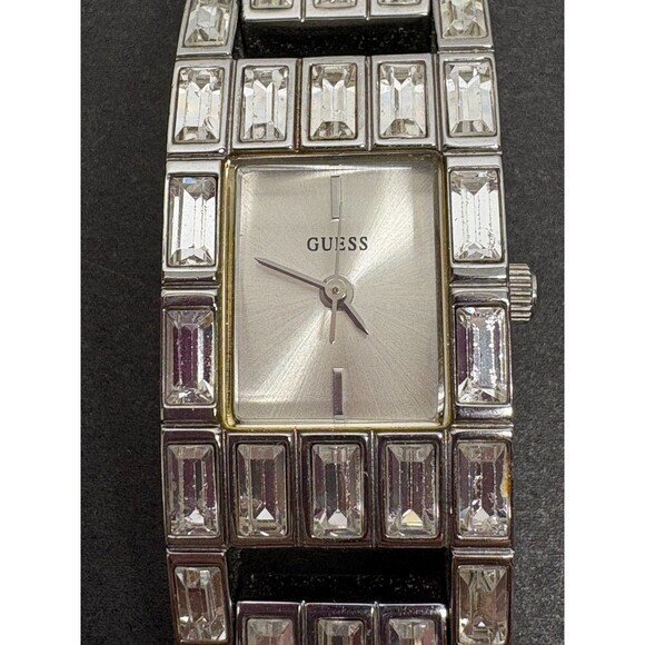 Guess G11648L Women Silver Tone Watch With Crystals Water Resistant main image 4